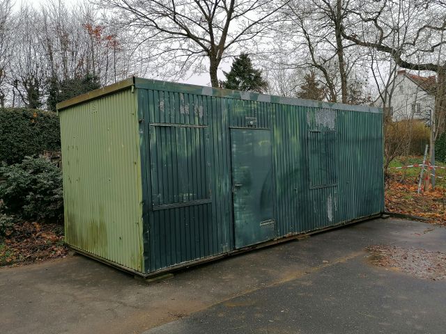 Container